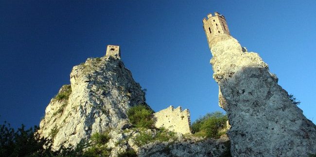 Devino pilis Slovakijoje